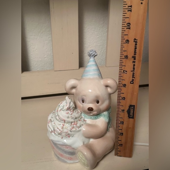 Baby Bear Cub with Cupcake Light - Picture 6 of 9